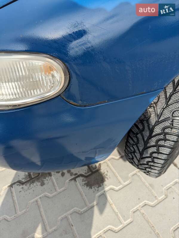 Седан Daewoo Nubira 2000 в Пустомытах