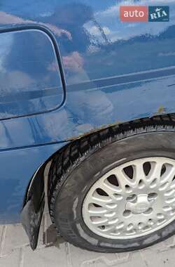 Седан Daewoo Nubira 2000 в 