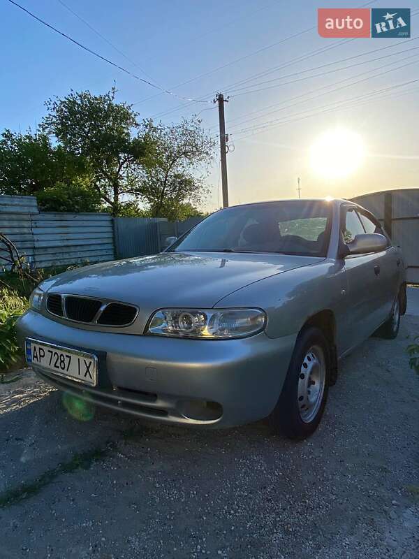 Daewoo Nubira 1998