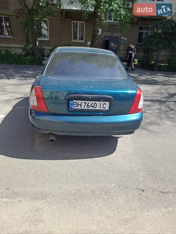 Седан Daewoo Nubira 1998 в 