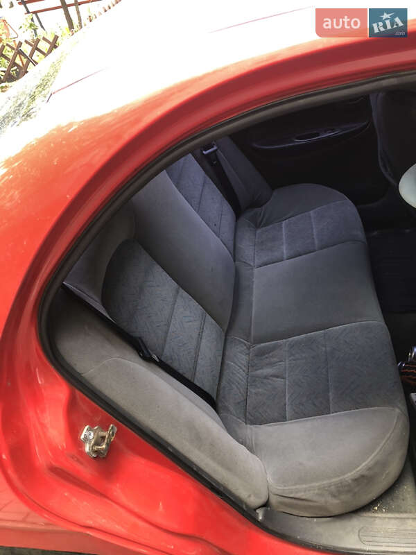 Седан Daewoo Nubira 2000 в Днепре