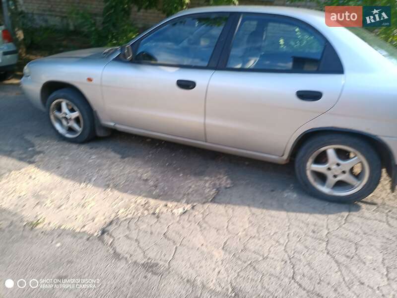 Daewoo Nubira 1998