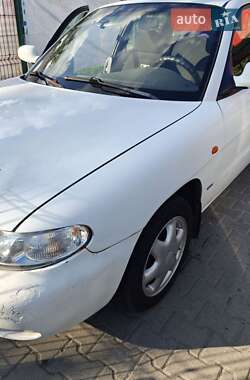 Універсал Daewoo Nubira 1998 в Кременчуці
