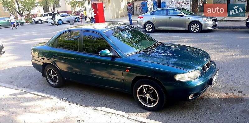 Седан Daewoo Nubira 1998 в Березовке