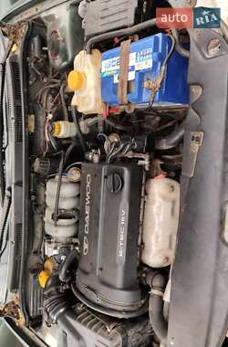 Седан Daewoo Nubira 1998 в 