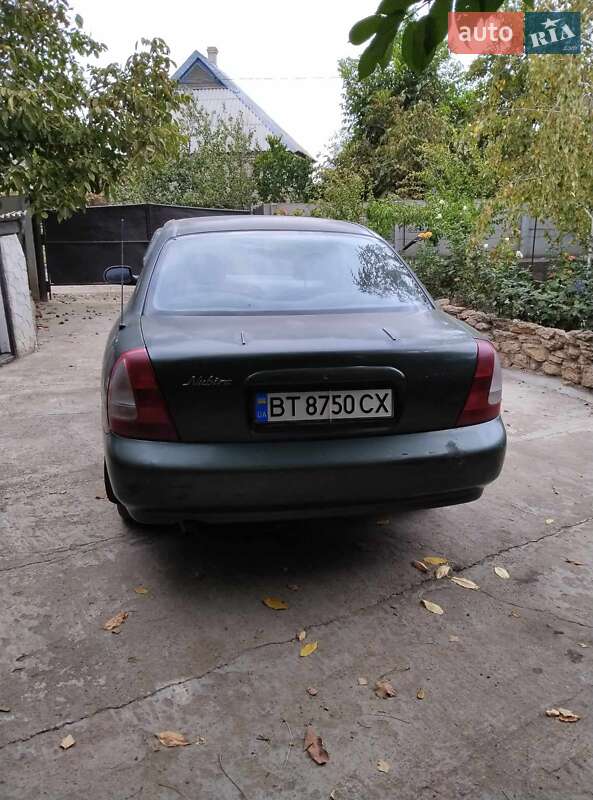 Седан Daewoo Nubira 1998 в Великой Александровке