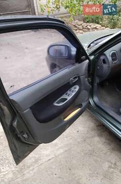 Седан Daewoo Nubira 1998 в 
