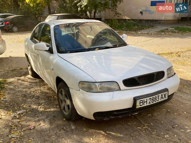 Седан Daewoo Nubira 1998 в 
