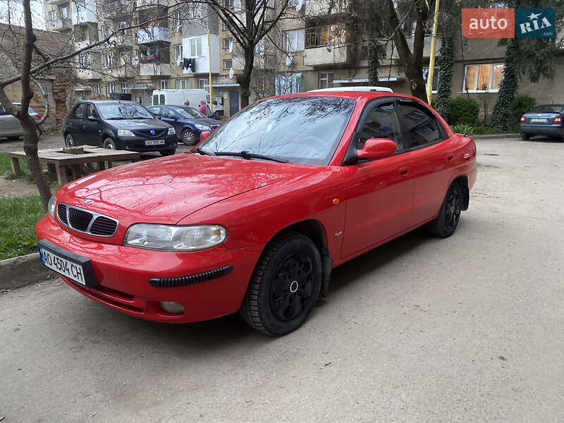 Седан Daewoo Nubira 1998 в 