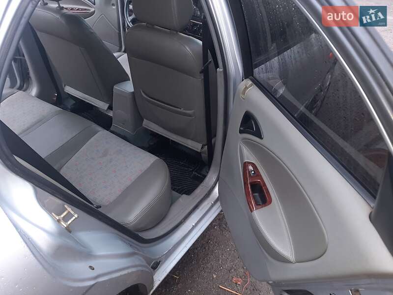 Седан Daewoo Nubira 2003 в Запорожье