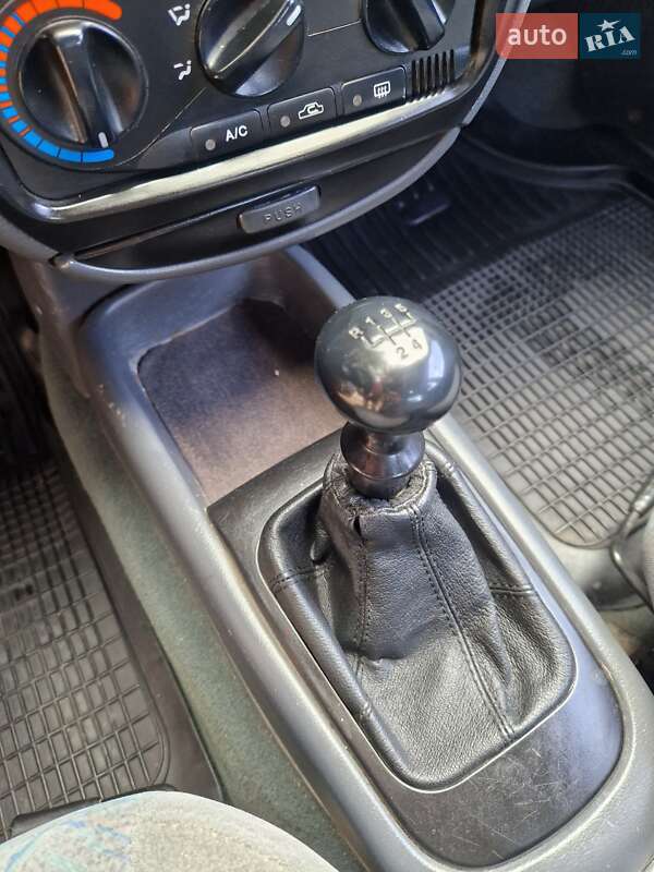 Седан Daewoo Nubira 1998 в Хмельницькому