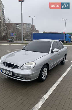 Седан Daewoo Nubira 2003 в Сумах