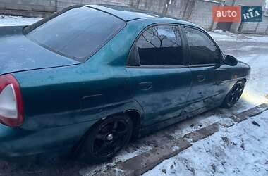 Седан Daewoo Nubira 1998 в Кривом Роге