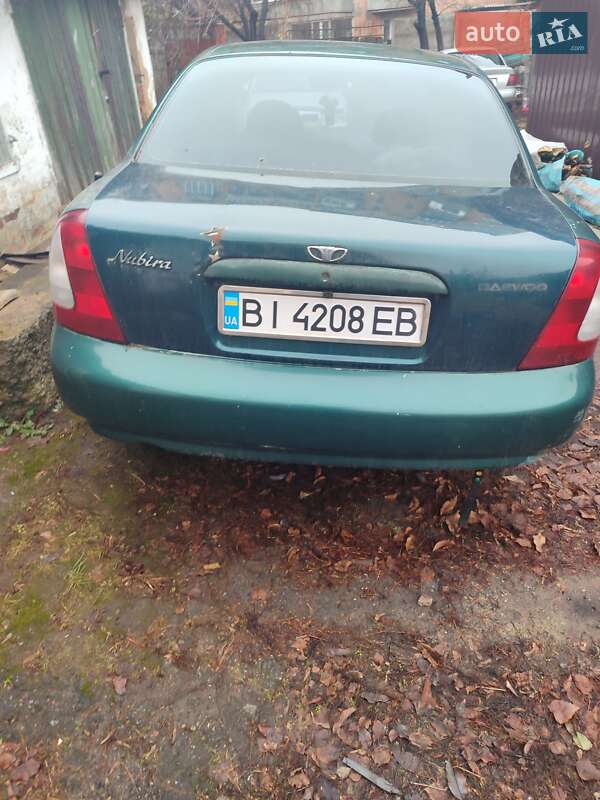 Седан Daewoo Nubira 1998 в Полтаве
