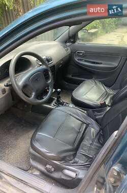 Седан Daewoo Nubira 1998 в 