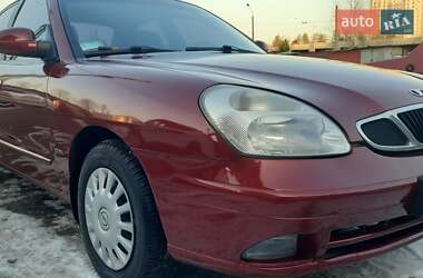 Седан Daewoo Nubira 2003 в Киеве