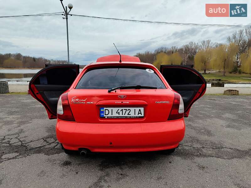 Хетчбек Daewoo Nubira 1998 в Тлумачі