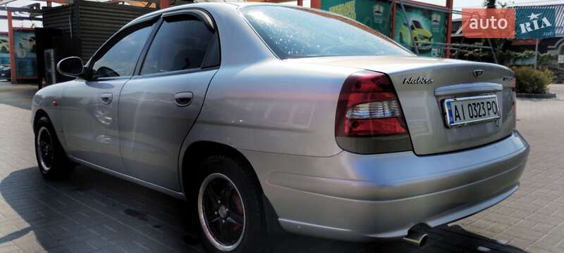 Седан Daewoo Nubira 2003 в Буче