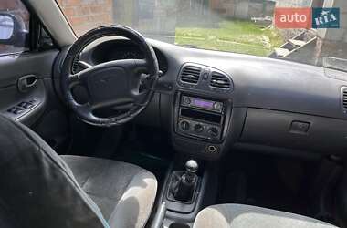 Седан Daewoo Nubira 1999 в 