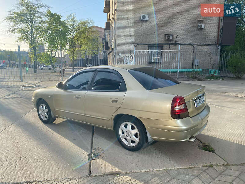 Седан Daewoo Nubira 2001 в Харькове
