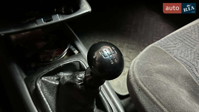 Седан Daewoo Nubira 1998 в Черкассах