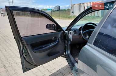 Седан Daewoo Nubira 1998 в 
