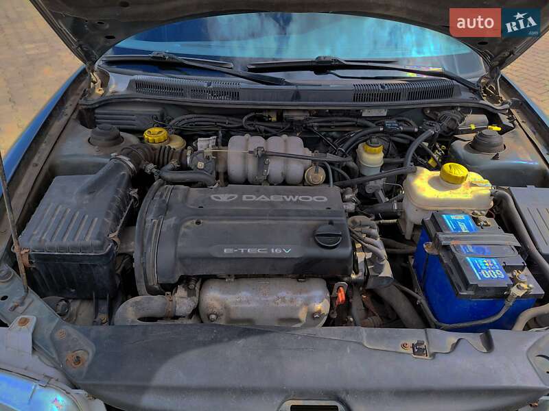 Седан Daewoo Nubira 1998 в Одессе