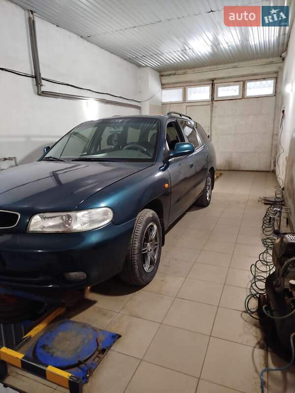 Daewoo Nubira 1998