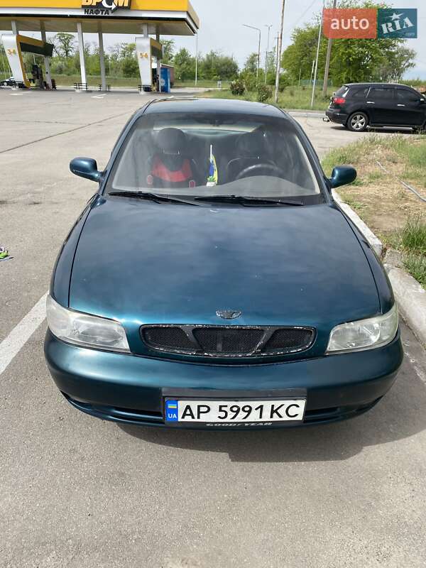 Седан Daewoo Nubira 1998 в Запорожье