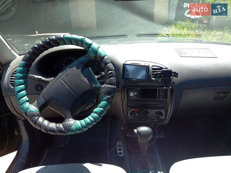 Седан Daewoo Nubira 1997 в Николаеве