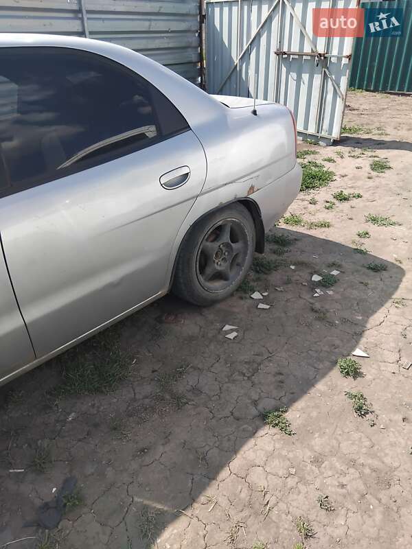 Седан Daewoo Nubira 1998 в Харькове