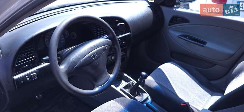 Хэтчбек Daewoo Nubira 2003 в Днепре