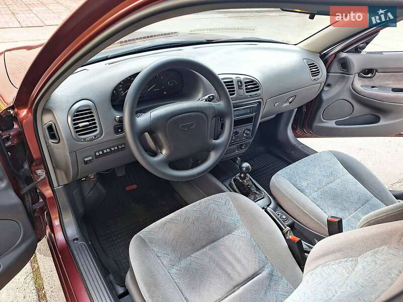 Универсал Daewoo Nubira 1998 в Киеве