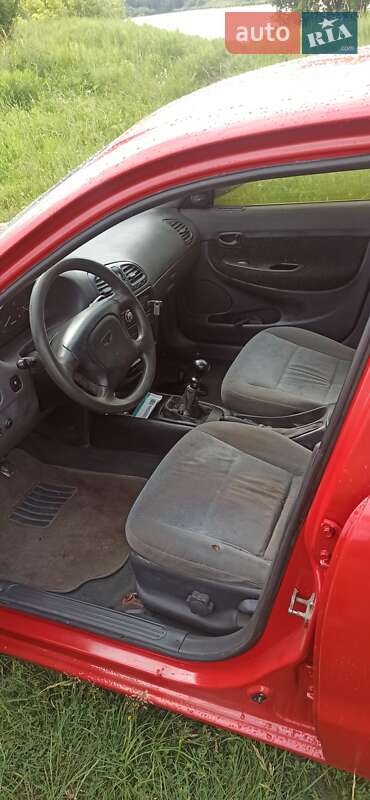 Хетчбек Daewoo Nubira 1998 в Люботині