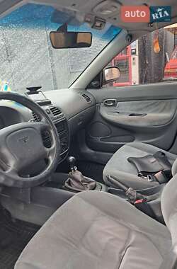 Седан Daewoo Nubira 1998 в 
