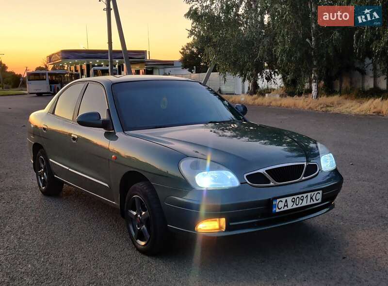 Седан Daewoo Nubira 2003 в 