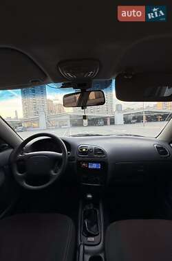 Седан Daewoo Nubira 1998 в 