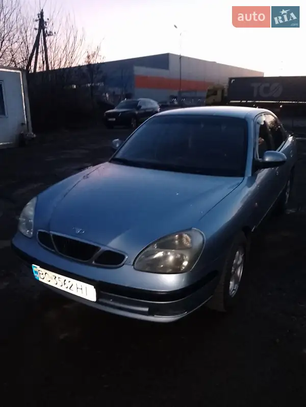 Daewoo Nubira