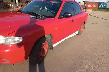 Седан Daewoo Nubira 1998 в Новомосковске