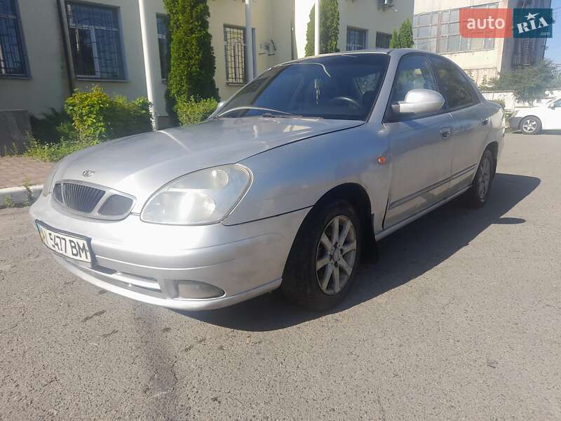 Седан Daewoo Nubira 2000 в 