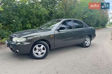 Седан Daewoo Nubira 1998 в Днепре