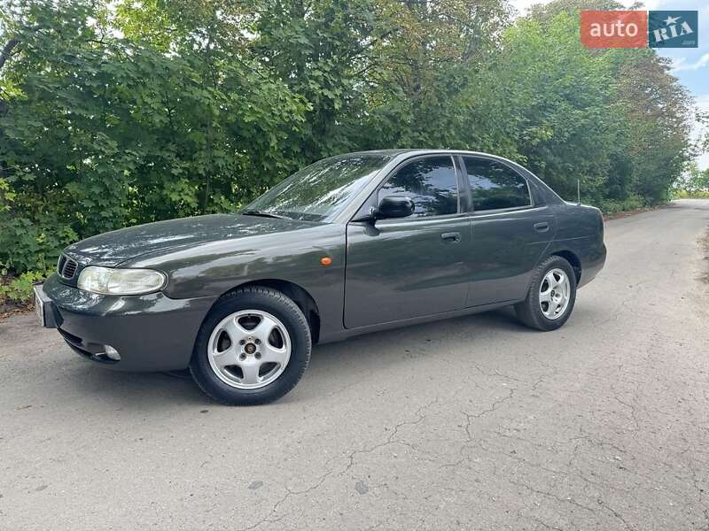 Седан Daewoo Nubira 1998 в 
