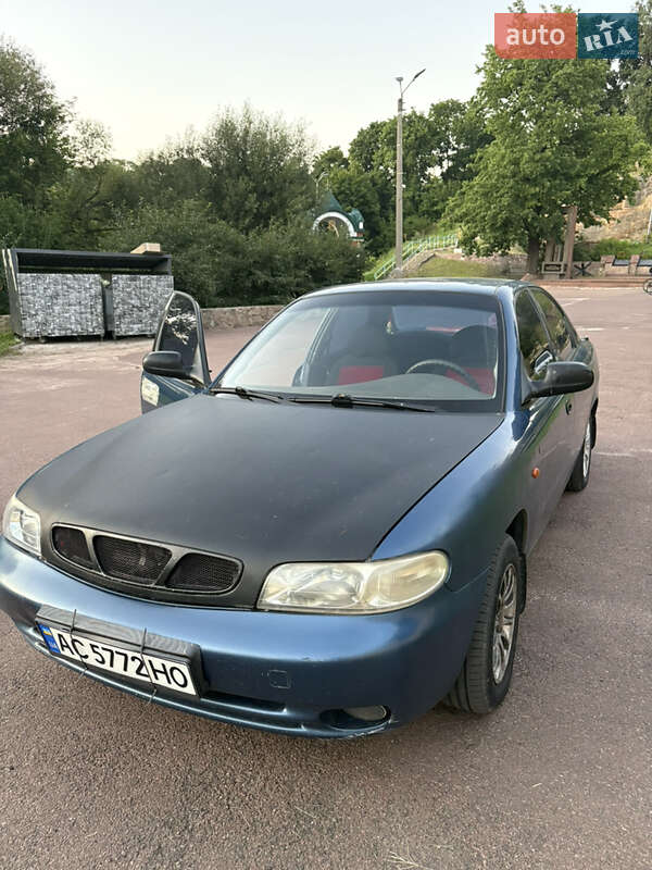 Daewoo Nubira 1998
