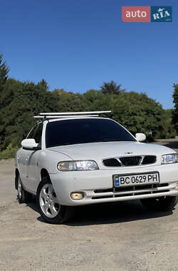 Седан Daewoo Nubira 1998 в 