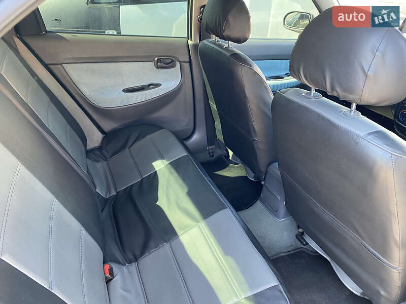 Хэтчбек Daewoo Nubira 1998 в Одессе