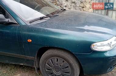 Седан Daewoo Nubira 1998 в 