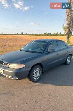 Седан Daewoo Nubira 1998 в Николаеве
