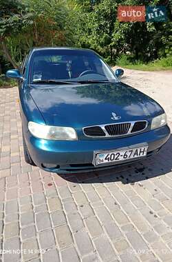 Хетчбек Daewoo Nubira 1998 в Бурині