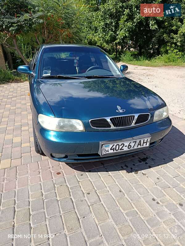 Хэтчбек Daewoo Nubira 1998 в 