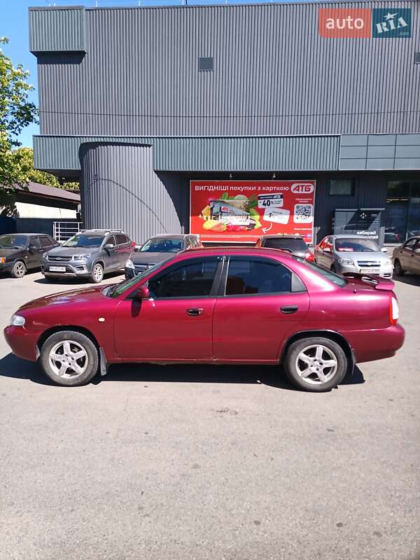 Daewoo Nubira 1998